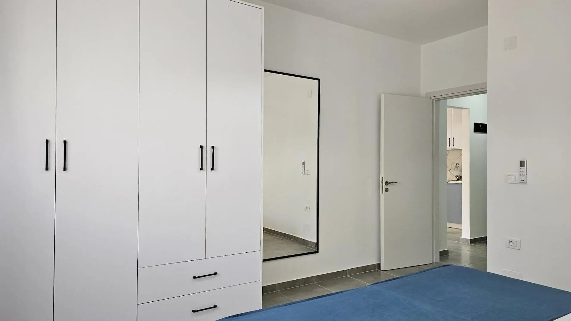 Coastal Apartment Near Saranda Beach